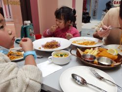 -奈尔宝·儿童乐园·亲子餐厅(鄞州万达店)