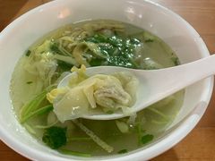 刀鱼小馄饨-忆秦园小笼包(惠山古镇总店)