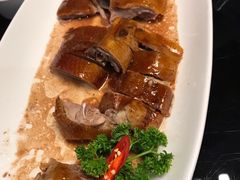 煲王烧鹅皇-煲王粤菜餐厅(中侨中心店)
