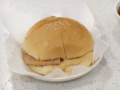 猪扒包-旺角宝港式茶餐厅(寮步店)