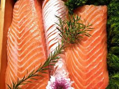 -雍容荟活帝王蟹活龙虾自助(苏宁旗舰店)