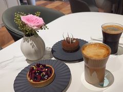 -潮一不贰·法式甜品·生日蛋糕·西式简餐(外滩店)