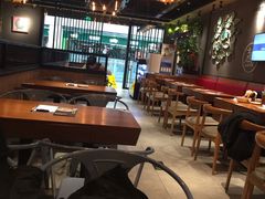 大堂-渝是乎酸菜鱼(龙旗购物中心店)