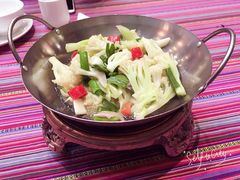 -香巴拉云南餐厅(华莱坞店)