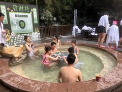 -天目湖涵田半山温泉水乐园