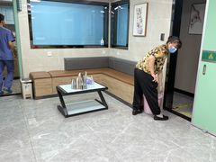 -半岛宠物医院24小时·内窥镜·牙科·碎石中心(府城大道店)