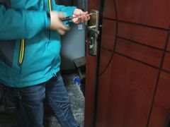 -锁师傅开锁换锁(曹杨路)