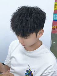 -藤野造型烫染·漂发