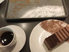 -星巴克臻选(周浦万达店)