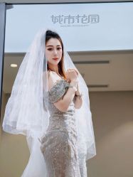 -城市花园婚纱摄影