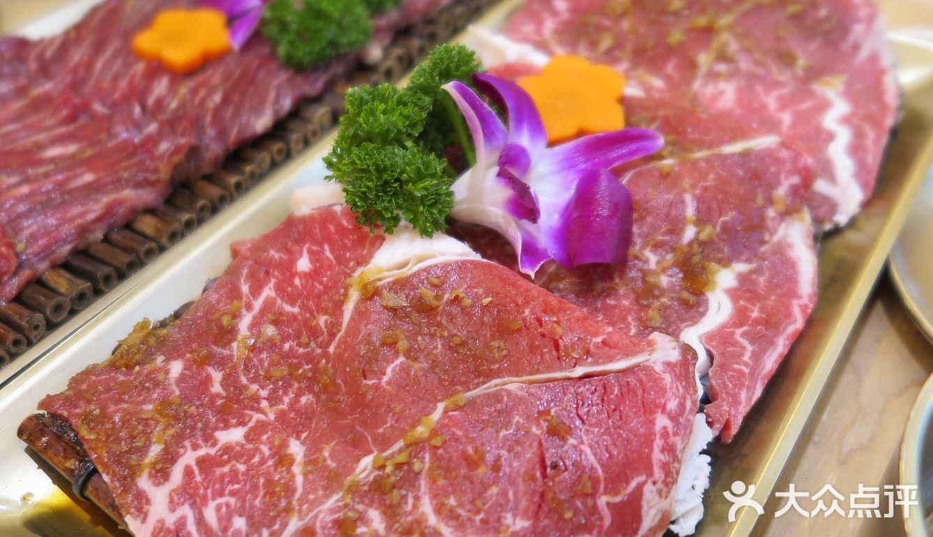 烤肉🥩老式吃法是蘸麻酱和串料？？？？？
