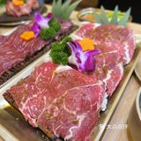 烤肉🥩老式吃法是蘸麻酱和串料？？？？？
