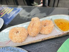 炸虾饼配泰国梅子酱-帕蓝·暹罗料理(大学路店)