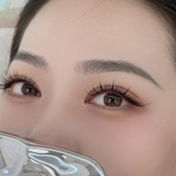 -睫乐园•睫公馆•美睫美甲沙龙