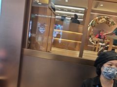 -霸王茶姬(上海恒基名人店)