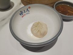 -馋三尺蟹粉小笼(人民广场店)