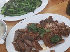 -乌文新澄海卤鹅店