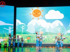 -西安小天鹅艺术团(曲江Alice店)