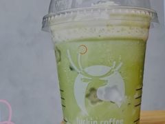 抹茶蛋糕拿铁-瑞幸咖啡(青秀区龙光世纪A座店)