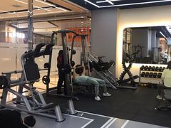 -VLines耀能运动24小时·月付制健身(京广桥店)