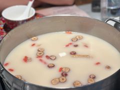 -尚尚仙·酸汤猪手·猪肚鸡火锅(华联万柳购物中心店)