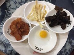 -桥香园云南过桥米线(金马碧鸡店)