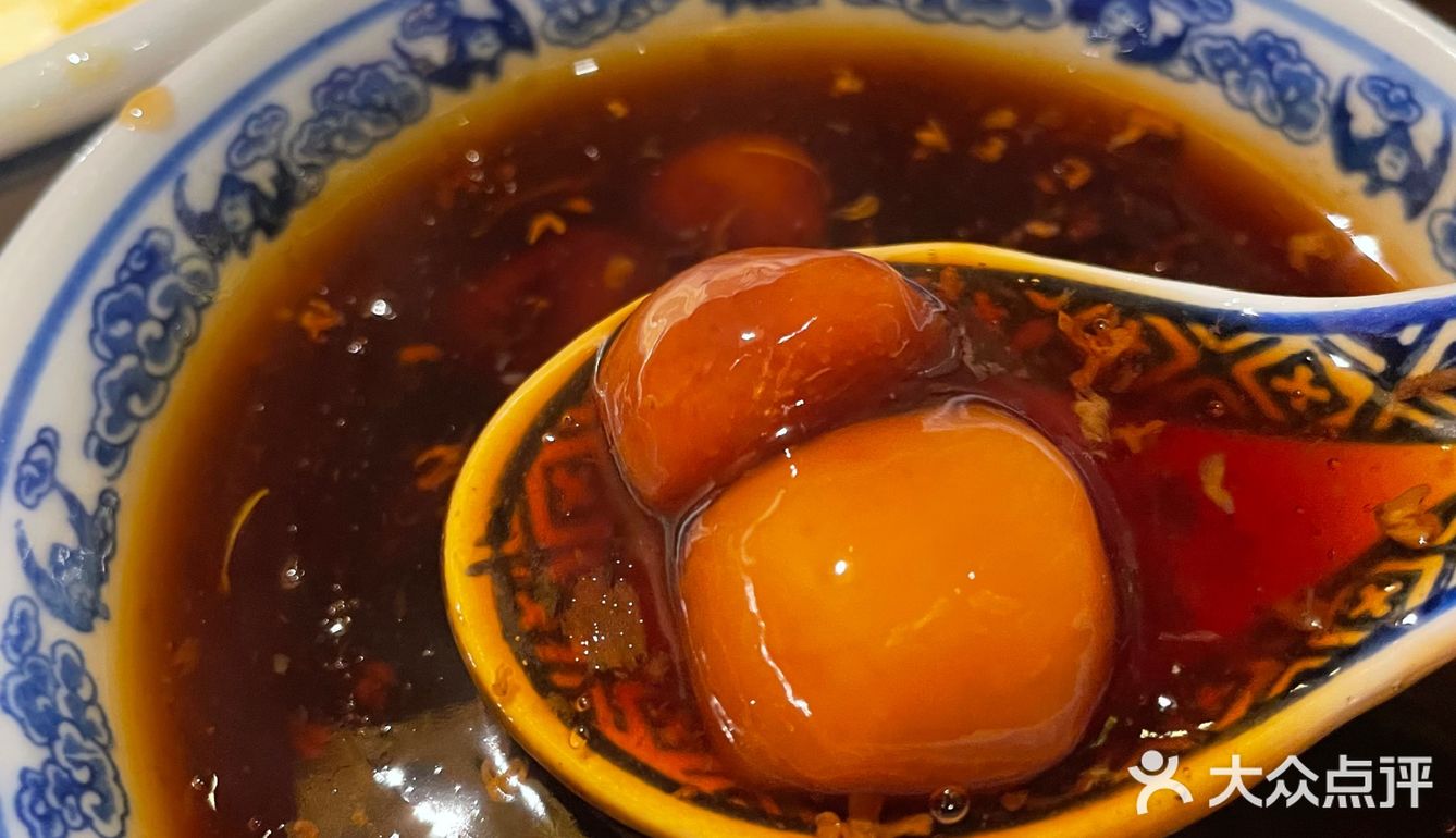 拎着六杯茶颜悦色，吃了南京大牌档，排队省时超绝攻略[胜利][胜利]