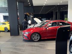 -奔驰上海利星(七宝店)