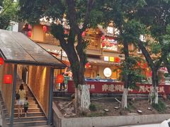 -弓虽昌焖烧鸡(大竹林店)