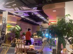 大堂-火塘云南烧烤大排档