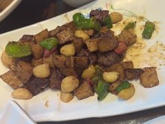 -赶海部落海鲜城(海阳路店)