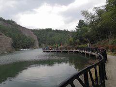 -玻璃桥景区石牛寨