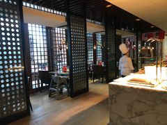 大堂-JW万豪厨房餐厅·滨海草坪烧烤·海鲜·海景(三亚绿发山海天JW万豪酒店)
