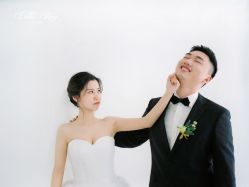 -巴黎婚纱摄影工作室