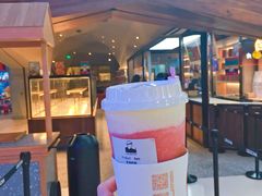 草莓酪酪-LELECHA乐乐茶(上海五角场万达广场店)