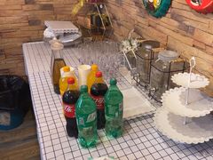 -玩坞轰趴馆·户外团建聚会主题生日派对馆(世豪广场店)