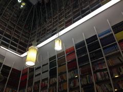 iphone_upload_pic-钟书阁(松江泰晤士小镇店)