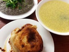 麻豆腐-宝瑞门钉肉饼店