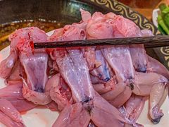 -三道苗苗鱼·美蛙黄辣丁(八里店)