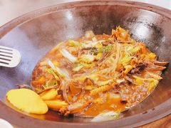 -粘豆包柴火铁锅炖