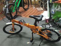 -道路口单车爱瓦士dahon大行