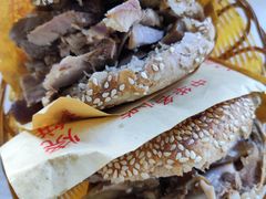 烧饼夹肉-洪峰浩老北京烧饼夹肉(角门路店)