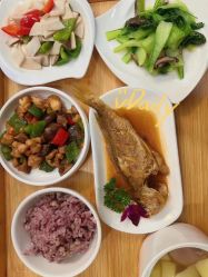 -卓玥国际月子会所(罗山路店)