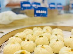 -李与白包子铺(桐梓林店)