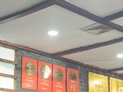-湖南人家湘菜馆(镇江路店)