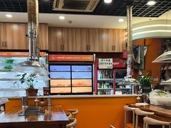-哈尔滨小酒馆·鲜肉现穿自助烧烤(康新花园店)
