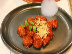 红酒泡沫牛仔粒-荟廷·晶萃(陆家嘴尚悦湾店)