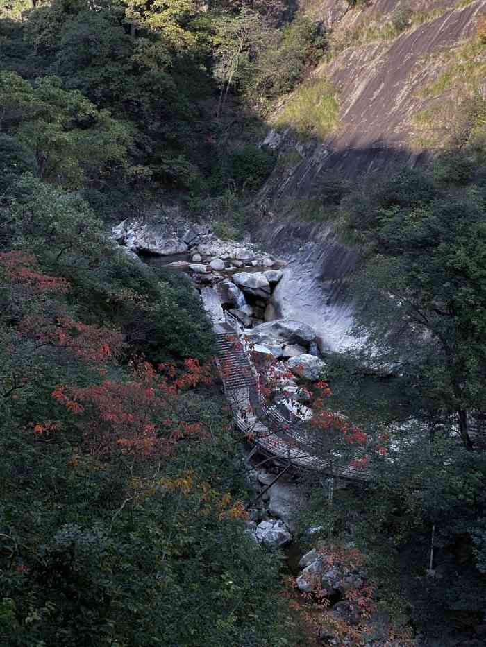 大鄣山臥龍谷景區-