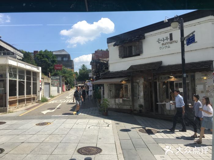 BHC炸鸡(明洞总店)图片