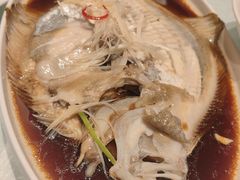 -大连星海皇冠假日酒店